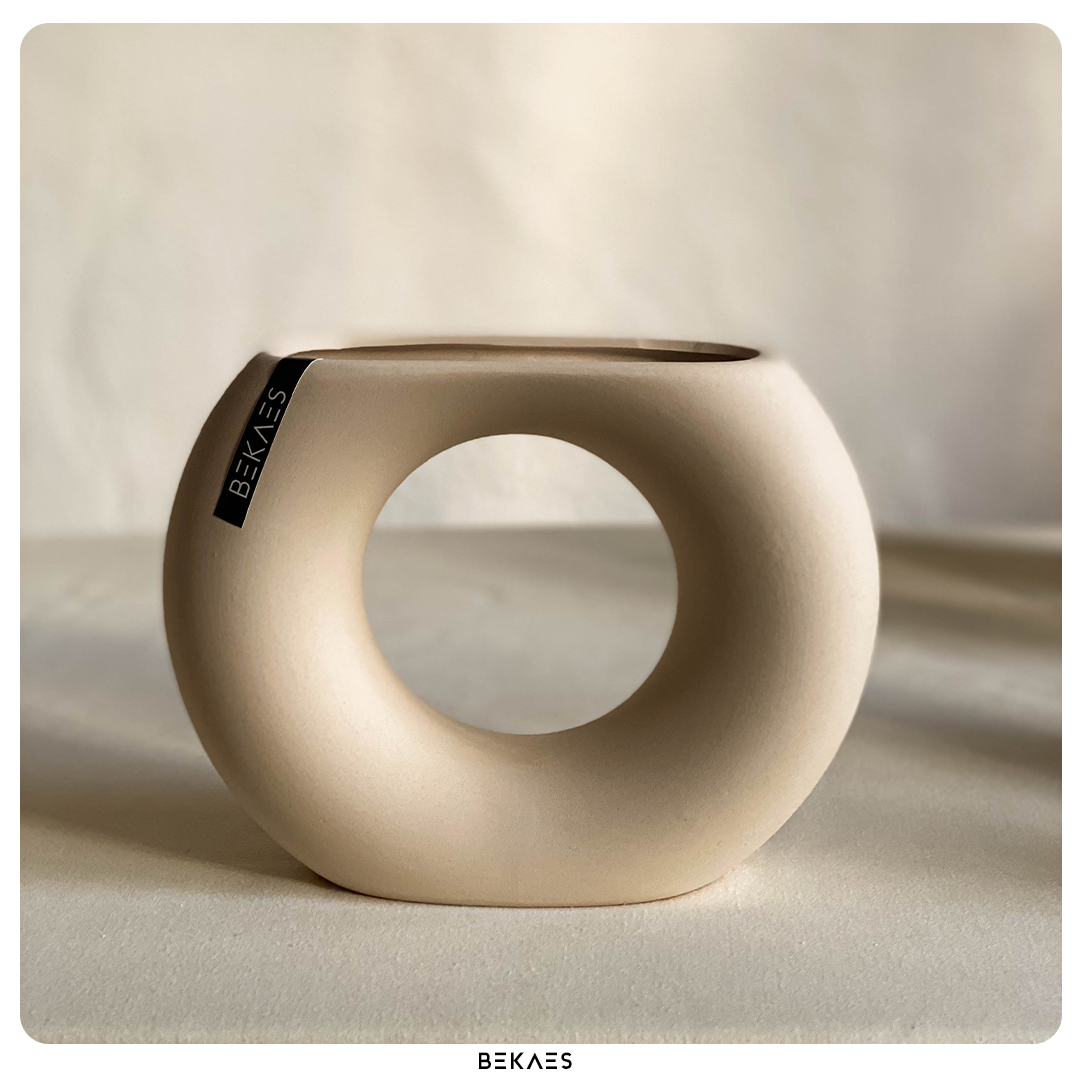 The Minimalist Set of Vases