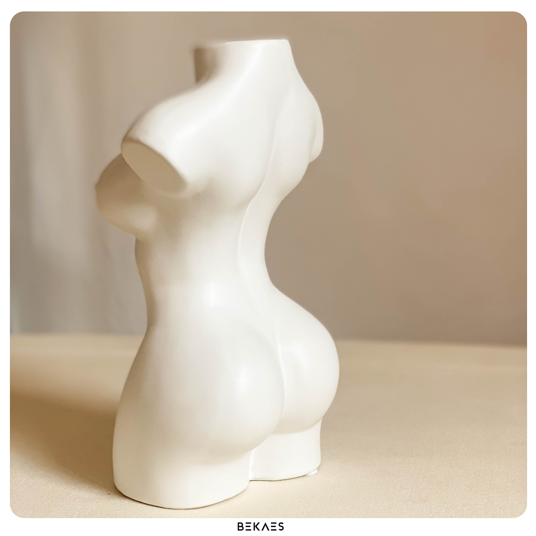 The Silhouette Vase
