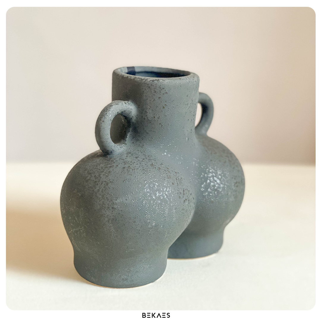The Butt Vase