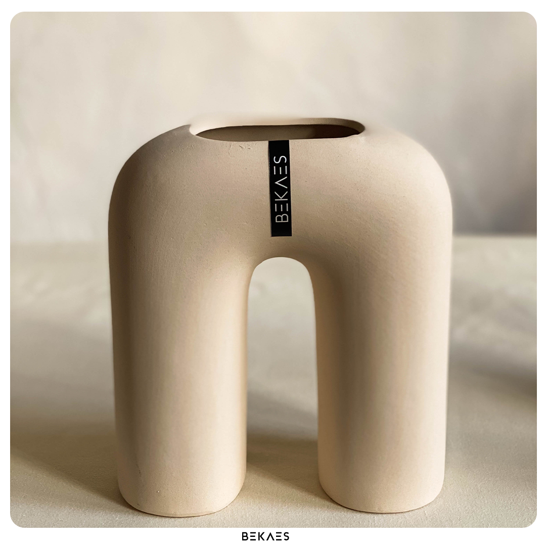 The Minimalist Set of Vases