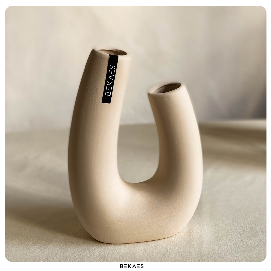 The Minimalist Set of Vases