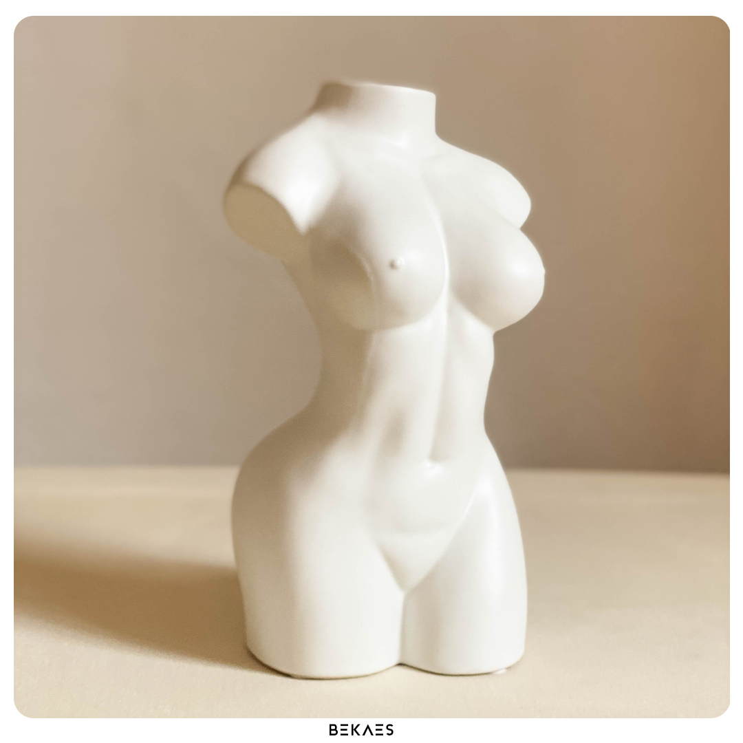 The Silhouette Vase