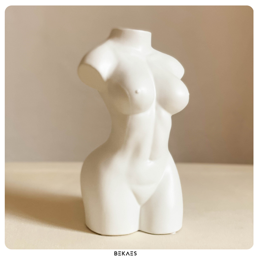 The Silhouette Vase